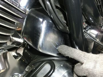 バイクの黒いチューブを簡単にクリーニングする方法