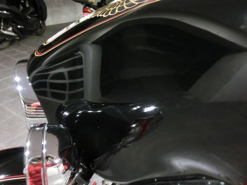 黒いハーレーバイクのカウルを綺麗にするノウハウ
